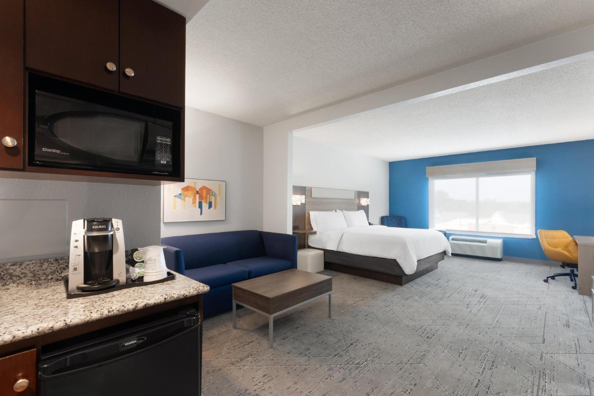 Hotel Express & West - Research Park By Ihg Huntsville